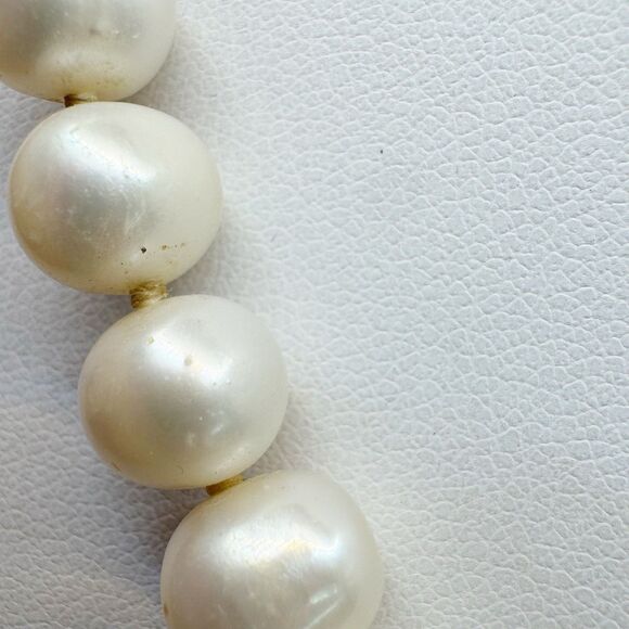 Freshwater Pearl Necklace 17” Classic Minimalist Classy Bridal Wedding - Picture 6 of 9